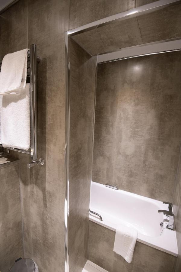 Healds Hall Hotel Чекгітон Екстер'єр фото